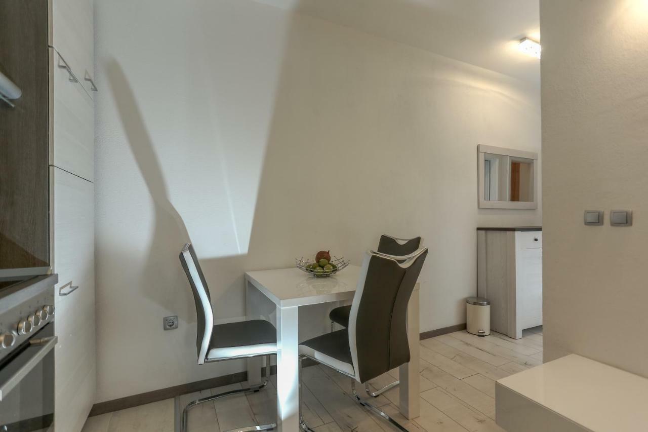 Apartment Star Supetar Buitenkant foto