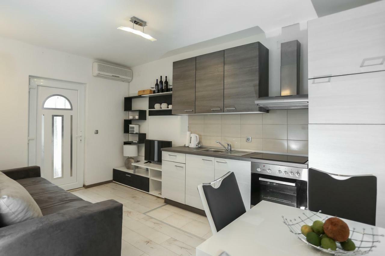 Apartment Star Supetar Buitenkant foto